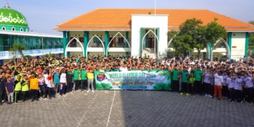 AKSI WORLD CLEANUP DAY 2024 DI MTS TAHFIDZ YANBU’UL QUR’AN KUDUS