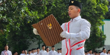 Semarak Hari Santri Nasional 2025 di Pondok Tahfidz Yanbu’ul Qur’an Menawan: Momentum Refleksi dan Aksi Nyata Santri
