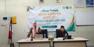 Tingkatkan Mutu Pendidikan, MAS Tahfidz Yanbu’ul Qur’an Kudus Gelar Bedah Instrumen Akreditasi