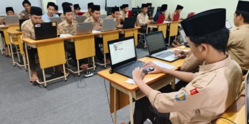 MAS Tahfidz Yanbu’ul Qur’an Kudus Sukses Gelar Tes Kemampuan Akademik (TKA) 2025