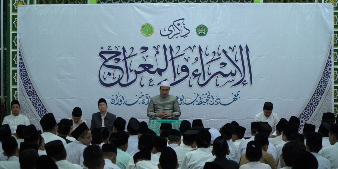 Teladani Rasulullah ﷺ, Santri PTYQM Ikuti Peringatan Isra Mi’raj dengan Sholawat dan Mau‘idlah Hasanah