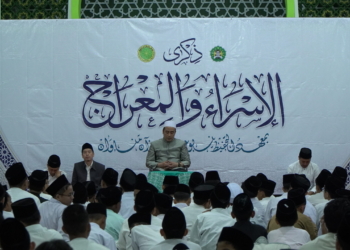 Teladani Rasulullah ﷺ, Santri PTYQM Ikuti Peringatan Isra Mi’raj dengan Sholawat dan Mau‘idlah Hasanah