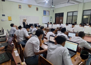 MAS Tahfidz Yanbu’ul Qur’an Kab. Kudus Gelar Sosialisasi dan Try Out Kedinasan Bersama Science Society