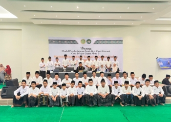 Santri dan Asatidz Pondok Tahfidz Yanbu’ul Qur’an Menawan Ikuti Diklat Brain Based Learning Bersama La Raiba Hanifida