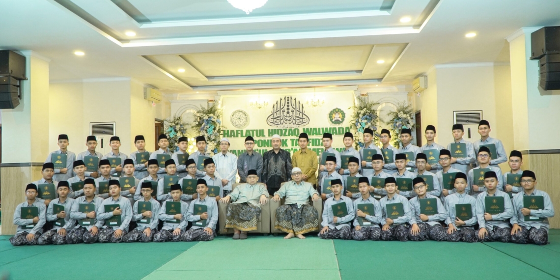 Haflatul Hidzaq Wal Wada’ Pondok Tahfidz Yanbu’ul Qur’an Menawan, 45 Santri Resmi Diwisuda