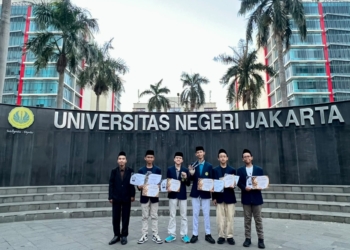 Perjalanan Tim KIR Ibnu Sina MTs Tahfidz Yanbu’ul Qur’an Kudus Raih Dua Medali dalam Ajang Internasional IYSA di UNJ