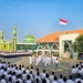 Semarak HUT ke-81 Kemerdekaan RI, Pondok Tahfidz Yanbu’ul Qur’an Menawan Gelar Upacara dan Penampilan Defile Santri